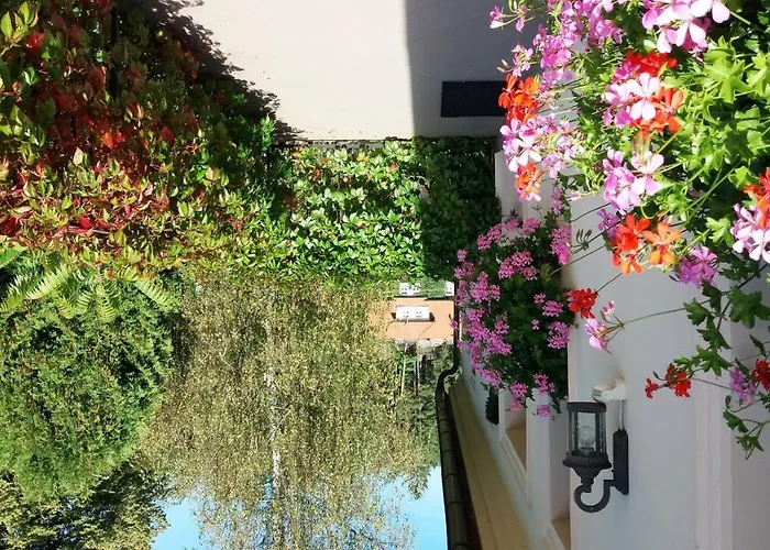 Rozmberk Royale Πανσιόν